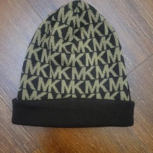 |MICHAEL KORS| MK Logo Cuffed Beanie|